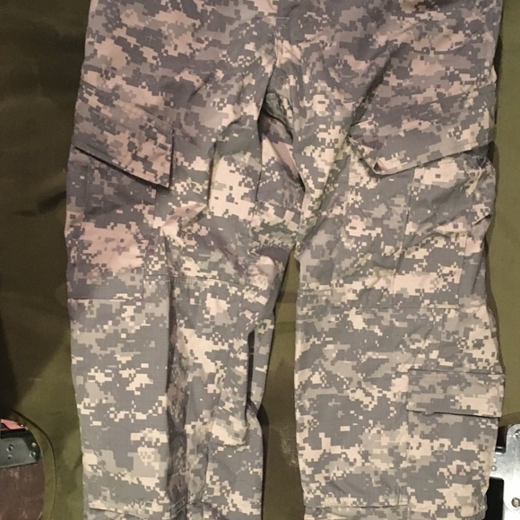 Real U.S. Army Fatigues - Picture 5 of 8